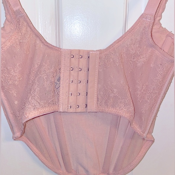 Urban Outfitters Out From Under Lovestruck Lace Corset- Light Pink - Picture 4 of 4